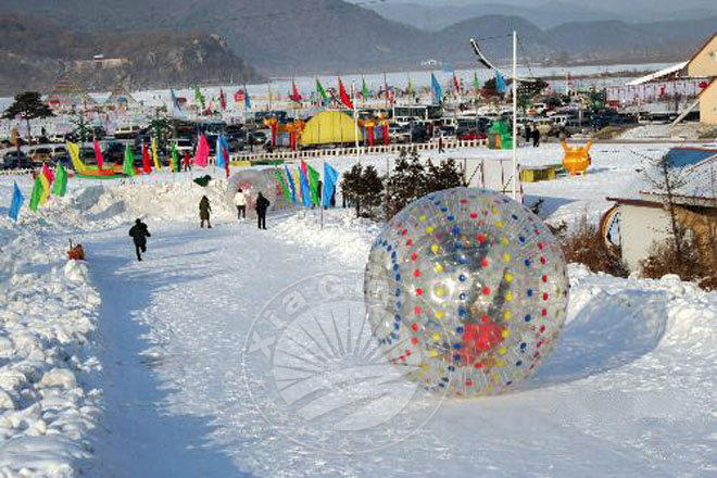 海南藏族雪上碰碰球